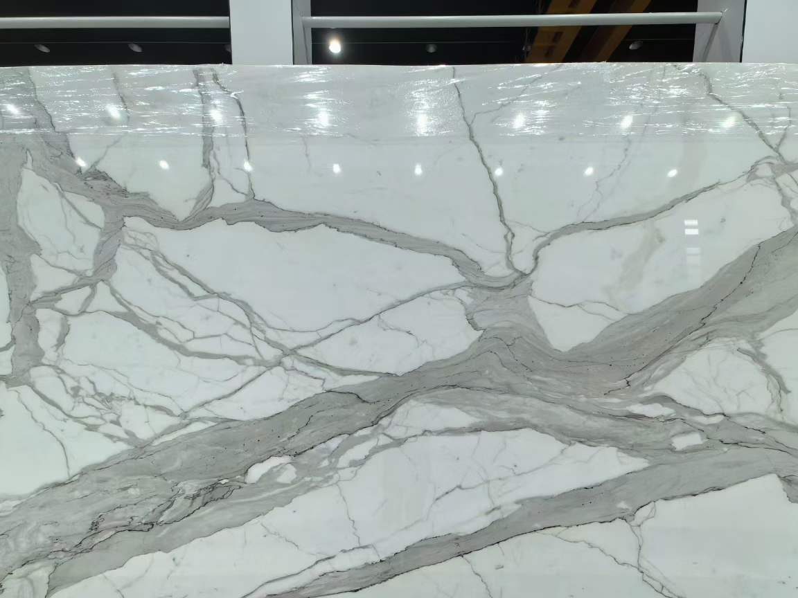 calacatta — Slab
