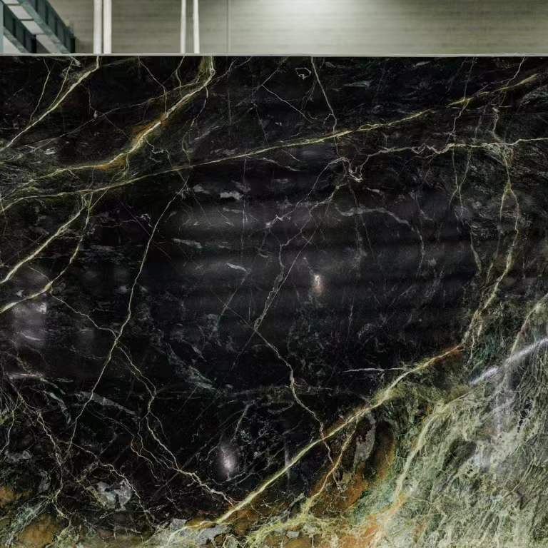 starry golden vein quartzite — كوارتزيت